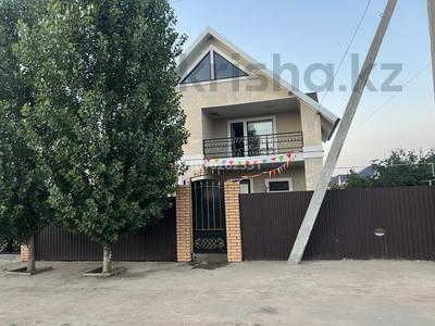 Отдельный дом · 6 комнат · 200 м² · 6 сот., Махамбет батыра 38 за 250 000 〒 в Уральске