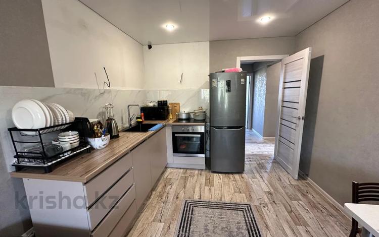 3-бөлмелі пәтер · 52 м² · 4/5 қабат, Жастар 18, бағасы: 25 млн ₸ в Усть-Каменогорске — фото 4