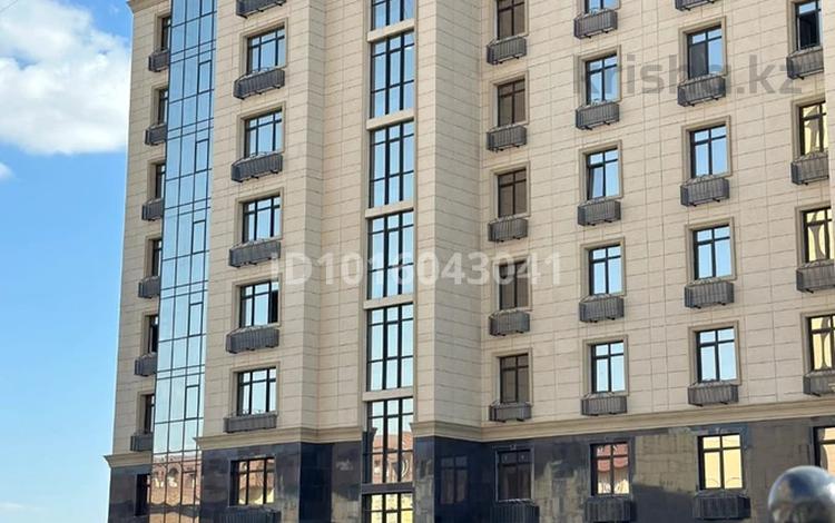 4-комнатная квартира · 180 м² · 7/9 этаж, мкр Нурсая, Елорда 19а за 65 млн ₸ в Атырау — фото 2