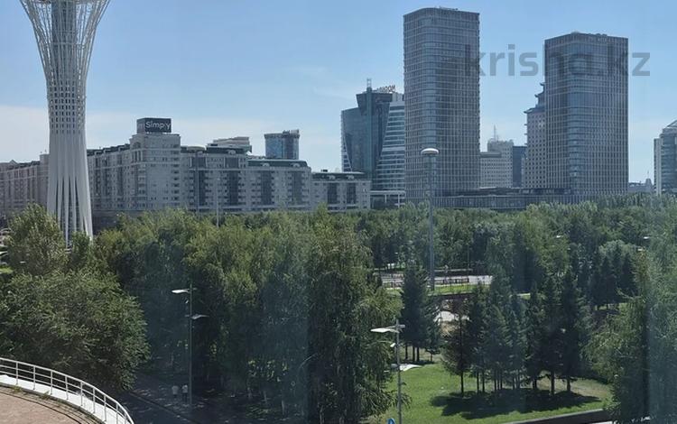 2-комнатная квартира · 100 м² · 3/12 этаж, Динмухаммед Кунаев 12 за 450 000 ₸ в Астане, Есильский р-н — фото 2