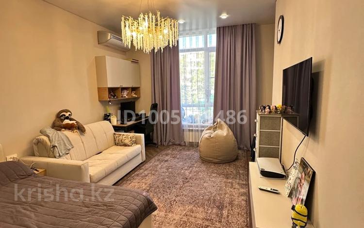 3-бөлмелі пәтер · 92 м² · 2/8 қабат, Сатпаева 13Б — Сатпаева, бағасы: 80 млн ₸ в Усть-Каменогорске — фото 2
