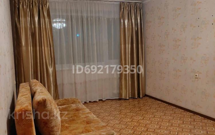 1-комнатная квартира, 42.5 м², 2/5 этаж, Кизатова 3Д за 15.5 млн 〒 в Петропавловске — фото 2