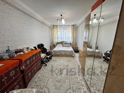 4-бөлмелі пәтер · 170 м² · 3/3 қабат, Майкудук, Мкр Голубые пруды, бағасы: 47 млн ₸ в Караганде, Алихана Бокейханова р-н