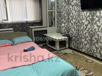 1-бөлмелі пәтер, 40 м², 3/5 қабат сағатына, 8 мкр 59, бағасы: 1 500 〒 в Шымкенте