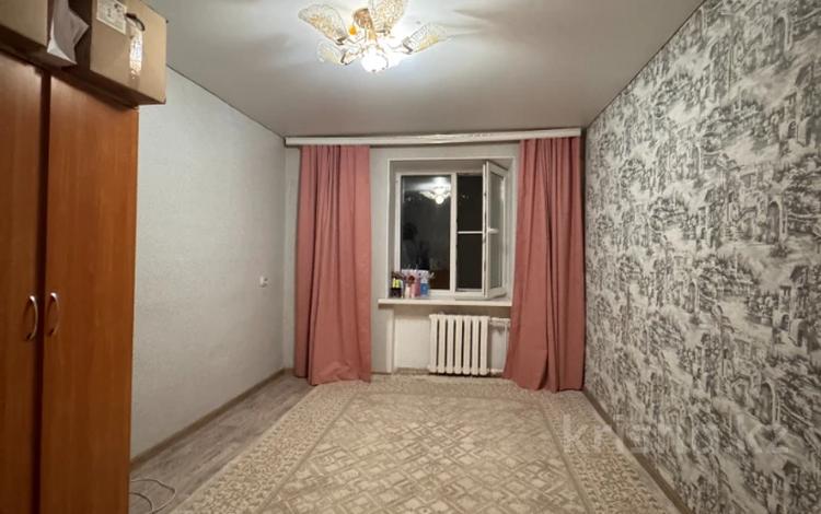 2-комнатная квартира · 49 м² · 2/5 этаж, мкр 8, абулхаир хана — Анвар, Халык банк, топ локация за 16.5 млн ₸ в Актобе — фото 13
