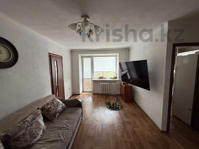 3-комнатная квартира · 44 м² · 4/5 этаж, мкр Новый Город, Абдирова 54 за 15.5 млн ₸ в Караганде, Казыбек би р-н
