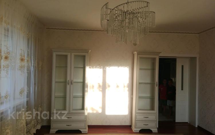 3-комнатная квартира · 80 м² · 4/5 этаж, мкр Нурсат 148 за 180 000 ₸ в Шымкенте, Каратауский р-н — фото 2