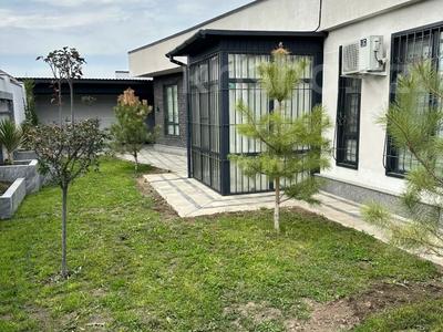 Отдельный дом · 5 комнат · 216 м² · 6 сот., Сыргабекова 8 за 283 млн 〒 в Туздыбастау (Калинино)