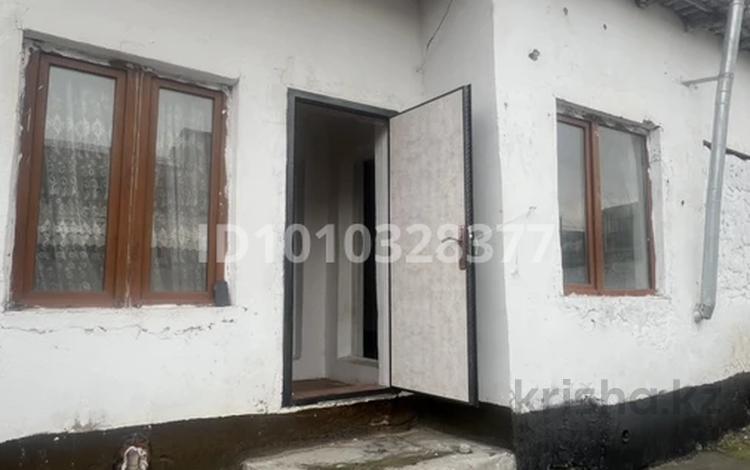 1-бөлмелі пәтер · 8.8 м² · 1 қабат, 18-й микрорайон, 18-шағынаудан қасқабұлақ 115/4, бағасы: 50 000 ₸ в Шымкенте, Аль-Фарабийский р-н — фото 2