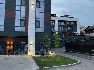 4-комнатная квартира · 330 м² · 1/4 этаж, улица 4-ая за 225 млн ₸ в Алматы, Медеуский р-н