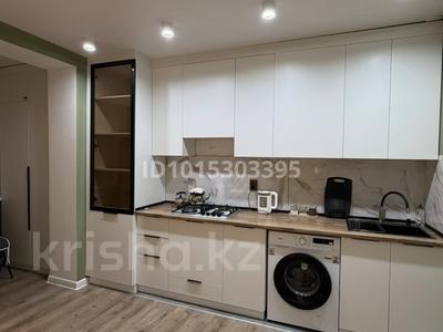 1-бөлмелі пәтер · 56 м² · 3/5 қабат, Алтын орда ш/а., Микрорайон Батыс-2 49Л, бағасы: 20 млн ₸ в Актобе, мкр. Алтын орда