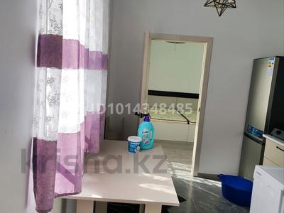 2-комнатная квартира · 32 м², Жумабаева 206 за 170 000 ₸ в Алматы, Жетысуский р-н