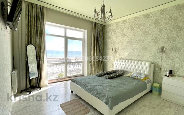 3-комнатная квартира · 100 м² · 2/4 этаж, 1-й мкр, Ақмаржан 1/1 за 350 000 ₸ в Актау — фото 2