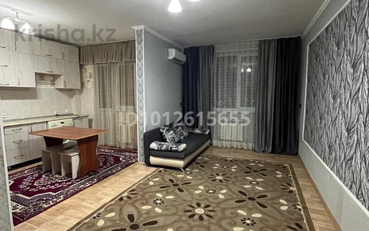 1-комнатная квартира · 42 м² · 8/9 этаж, мкр Астана 77 — Находится по улице аргынбекова за 150 000 ₸ в Шымкенте, Каратауский р-н — фото 2