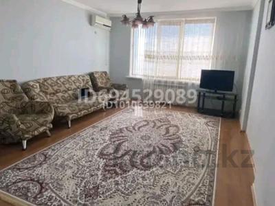 2-бөлмелі пәтер · 74 м² · 8/9 қабат, мкр Сары Арка, Кулманова 107 — ТЦ Байзар, бағасы: 27 млн ₸ в Атырау
