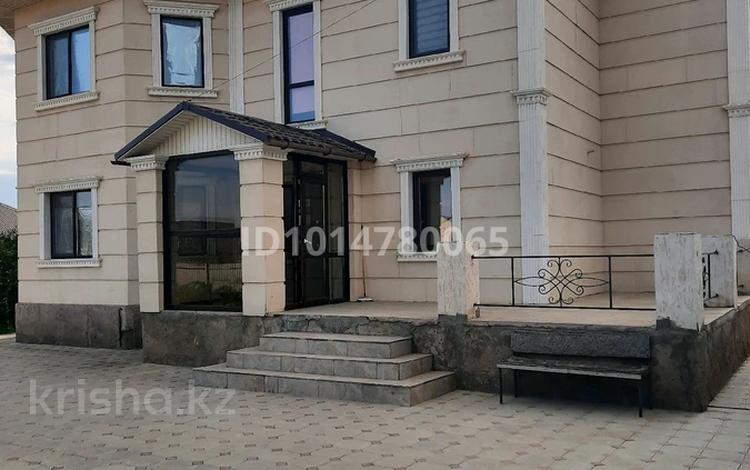 Отдельный дом · 7 комнат · 241 м² · 10 сот., мкр. Зачаганск пгт, Мкр. Зачаганск пгт Акжайык 204 — Возле школа 53 за 65 млн ₸ в Уральске — фото 2