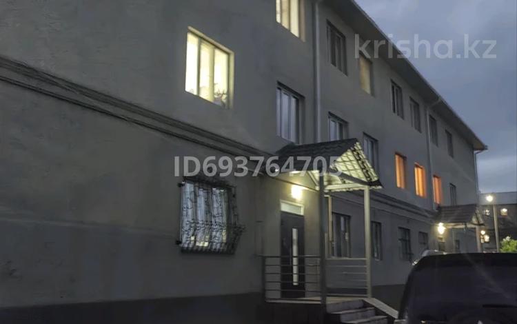 2-комнатная квартира, 50 м², 2/3 этаж, Павлова 15 — НА против военнкомата за 22 млн 〒 в Талгаре — фото 2