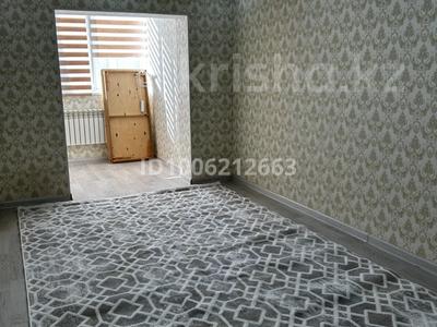 2-комнатная квартира · 57.4 м² · 5/6 этаж, 16-й мкр 43/2 — Возле ТЦ Актау за 16 млн 〒