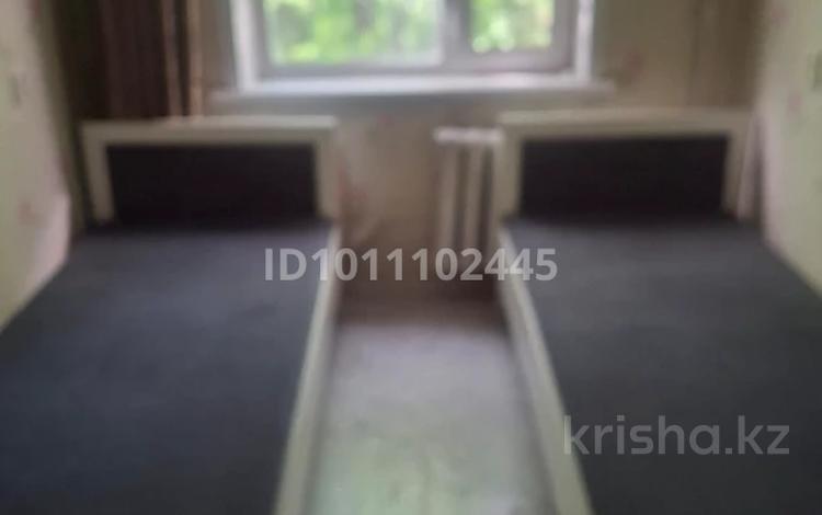 2-бөлмелі пәтер · 42 м² · 1/5 қабат, мкр Новый Город, Алиханова 18, бағасы: 180 000 ₸ в Караганде, Казыбек би р-н — фото 11