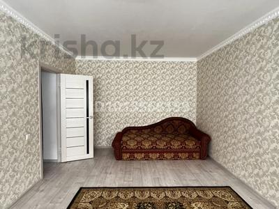 2-бөлмелі пәтер · 76 м² · 2/9 қабат, Алмагүл ш/а., Алмагуль 4, бағасы: 200 000 ₸ в Атырау, мкр. Алмагуль