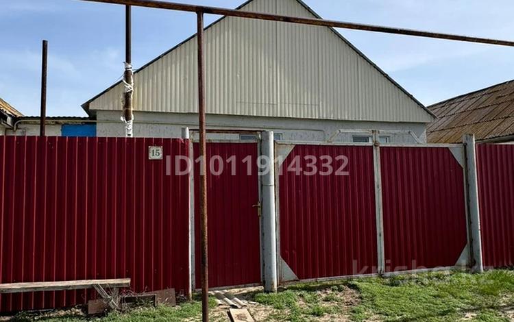 Жеке үй · 3 бөлме · 100 м² · 13 жүзд., Илекская 15, бағасы: 14 млн ₸ в Аксае — фото 2