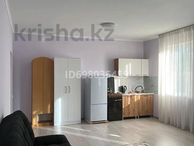 1-бөлмелі пәтер, 40 м², 1/1 қабат тәулік бойы, Тансамалы 19 — СДУ, 9 квартал, бағасы: 12 000 〒 в Каскелене