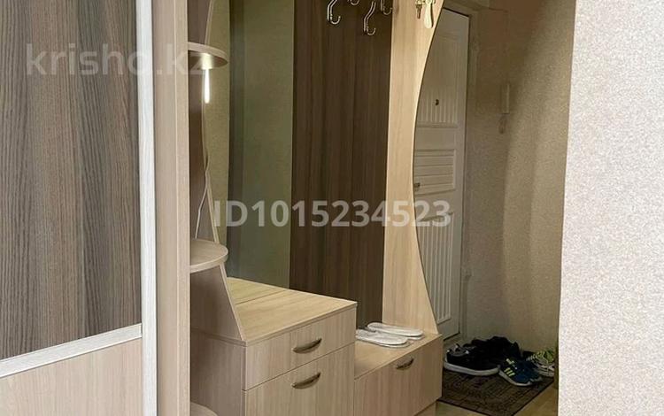 1-комнатная квартира · 30 м² · 3/4 этаж, мкр №10 за 230 000 ₸ в Алматы, Ауэзовский р-н — фото 2