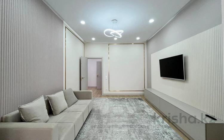 4-комнатная квартира · 165 м² · 4/10 этаж, мкр. Алтын орда, Алии Молдагуловой за 95 млн ₸ в Актобе — фото 9