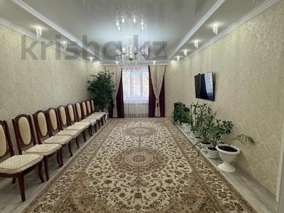 4-комнатная квартира · 122.8 м² · 1/5 этаж, Тауелсиздик за 48 млн ₸ в Актобе