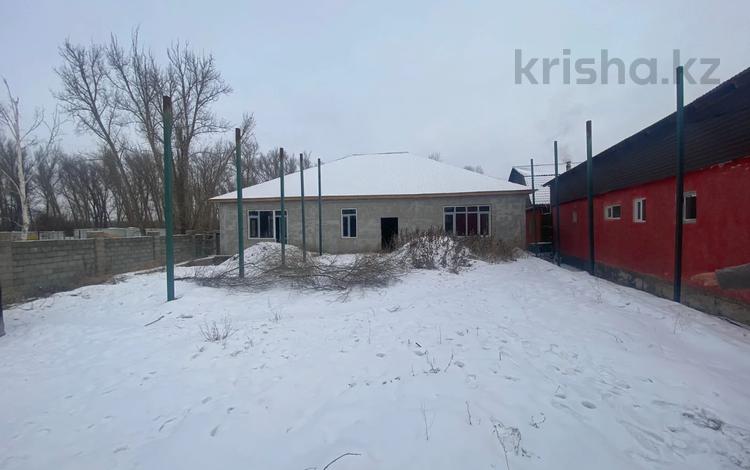 Жеке үй · 5 бөлме · 306 м² · 14 сот., Абая 111, бағасы: 30 млн ₸ в Талдыкоргане — фото 2