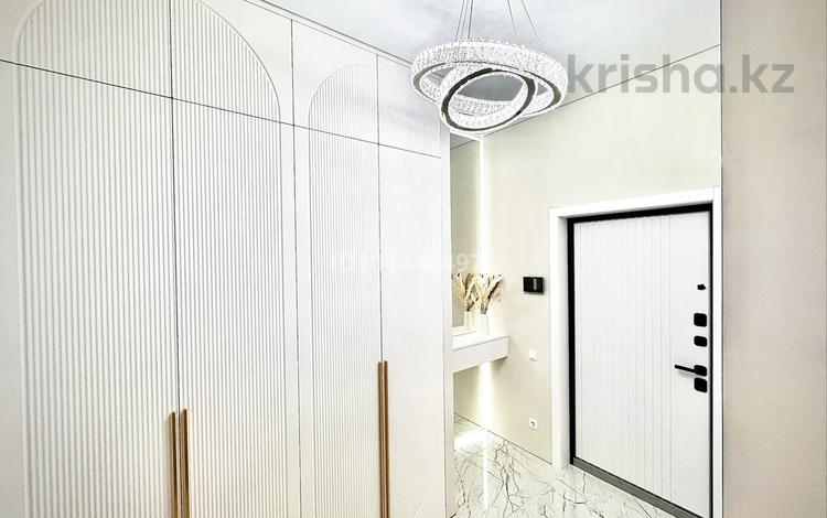 3-комнатная квартира · 100 м² · 10/10 этаж, Б.Ашимова 21А — Ашимова Букетова за 62 млн ₸ в Караганде — фото 2