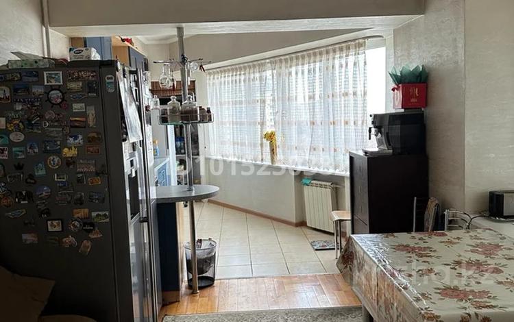 4-бөлмелі пәтер · 124 м² · 5/9 қабат, Шевченко 190 — Айманова, бағасы: 1.5 млн ₸ в Алматы, Алмалинский р-н — фото 2
