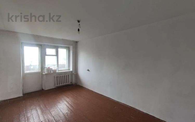 3-комнатная квартира · 60 м² · 4/5 этаж, Ауэзова 31 за 9 млн ₸ в Аксу — фото 4