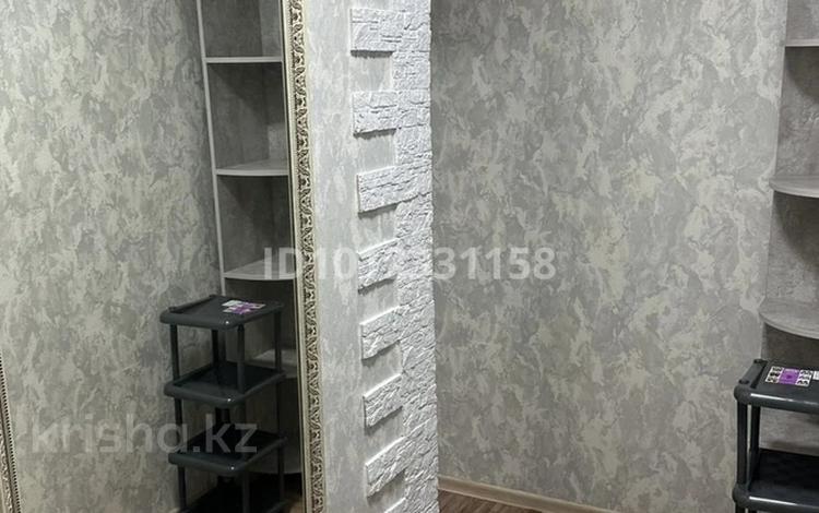 1-бөлмелі пәтер · 32 м² · 3/5 қабат, 17-й мкр. 11А, бағасы: 17 млн ₸ в Шымкенте, Енбекшинский р-н — фото 2