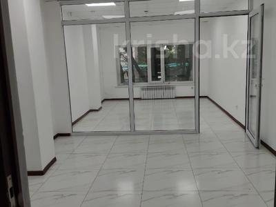 Свободное назначение, офисы, магазины и бутики, салоны красоты, фитнес и спорт, медцентры и аптеки, образование, кабинеты и рабочие места, студии · 35 м² за 192 500 ₸ в Астане, р-н Байконур
