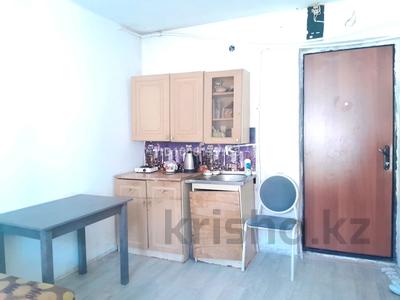 1-комнатная квартира · 24 м² · 2/5 этаж, Алмазова 58 а 58 — Находится возле алтындара,рядом школа 17,19 за 4 млн 〒 в Уральске, мкр Школьник