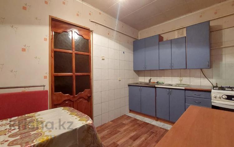 1-комнатная квартира, 30.5 м², 2/6 этаж, Рыскулова за 7.5 млн 〒 в Актобе — фото 2
