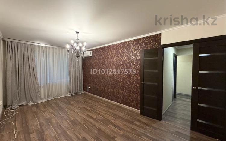 2-комнатная квартира · 42 м² · 3/5 этаж, мкр Аксай-3 11 за 32 млн ₸ в Алматы, Ауэзовский р-н — фото 2