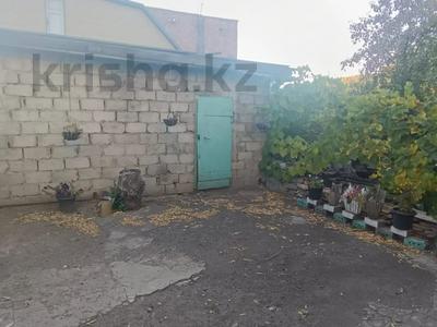 Часть дома · 2 комнаты · 72 м² · 8 сот., ул Желтоксан 4А за 17 млн 〒 в Экибастузе