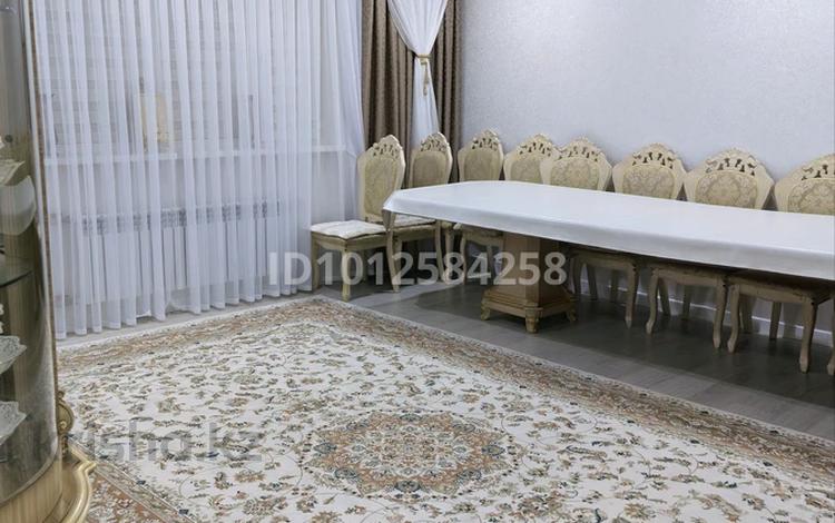 3-бөлмелі пәтер · 76 м² · 1/4 қабат, Өркен 34, бағасы: 45 млн ₸ в Жанаозен — фото 2