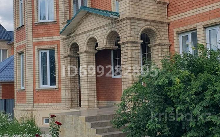 Отдельный дом · 8 комнат · 441 м², проспект Абая 19/2 — Район Интертич за 150 млн ₸ в Аксае — фото 9