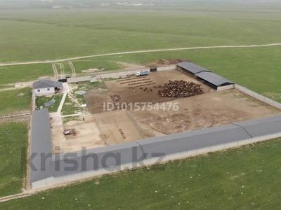Отдельный дом · 4 комнаты · 100 м² · 100 сот., 1 1 — Ыстық су Амангелді ауылы за 75 млн ₸ в 