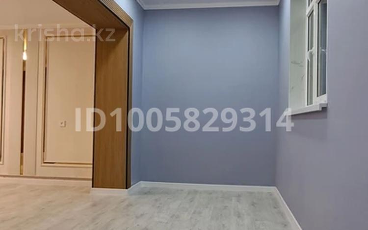 3-бөлмелі пәтер · 65 м² · 2/2 қабат, Казбек би 105, бағасы: 16 млн ₸ в Ленгере — фото 2