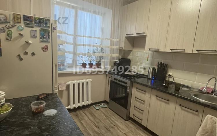 2-бөлмелі пәтер, 47 м², 4/4 қабат, Биржан Сал-Жансугурова, бағасы: 15 млн 〒 в Талдыкоргане — фото 2