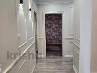 5-комнатная квартира · 100 м² · 2/5 этаж, 14-й мкр 42 за 300 000 〒 в Актау