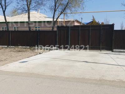 Жеке үй · 4 бөлме · 80 м² · 836 сот., мкр Атырау, САРАЙШЫҚ 61 — Район школы Гагарина (бывший пр.Тракторный), бағасы: 27 млн ₸