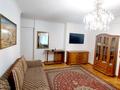 3-комнатная квартира · 70 м² · 2/5 этаж, мкр Самал-3, Хаджимукана 20 — Трц Ritz Palace за 350 000 ₸ в Алматы, Медеуский р-н — фото 8