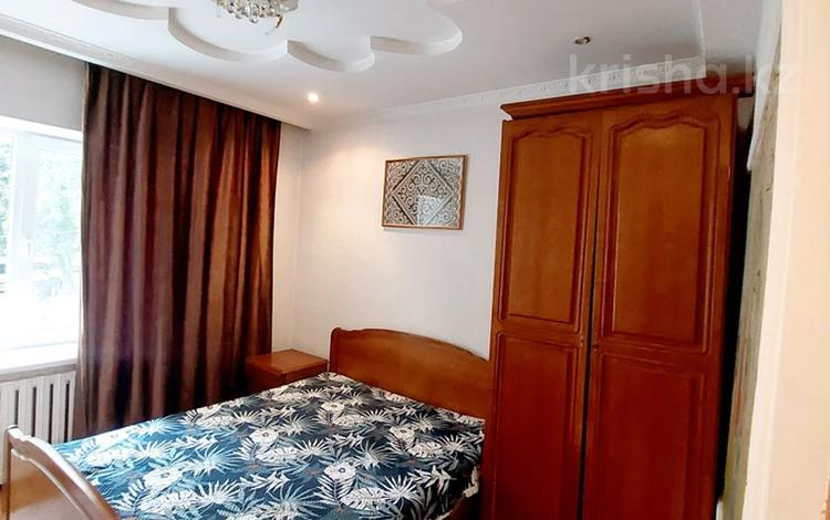 3-комнатная квартира · 70 м² · 2/5 этаж, мкр Самал-3, Хаджимукана 20 — Трц Ritz Palace за 350 000 ₸ в Алматы, Медеуский р-н — фото 8