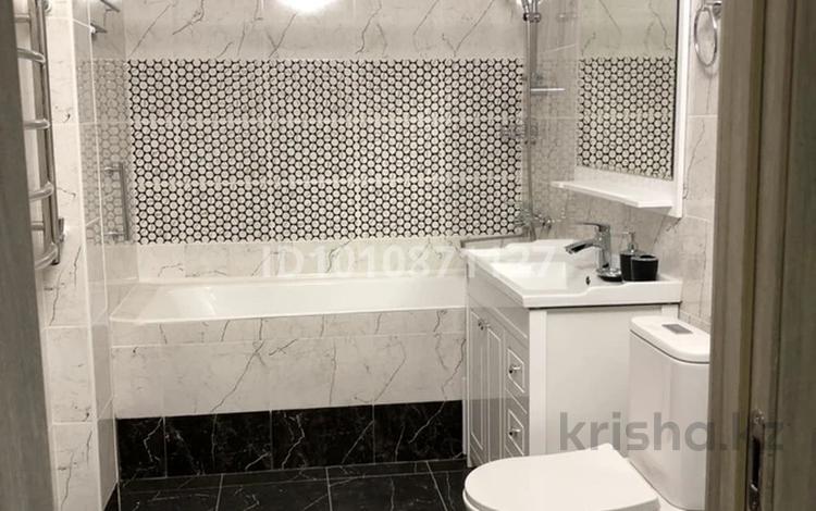 2-бөлмелі пәтер · 70 м² · 2/12 қабат, Абиша Кекилбайулы 97а, бағасы: 72 млн ₸ в Алматы, Бостандыкский р-н — фото 2