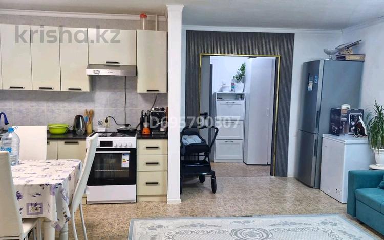 2-бөлмелі пәтер · 55 м² · 9/9 қабат, мкр 8, 101 стрелковой дивизии 7, бағасы: 17 млн ₸ в Актобе — фото 10